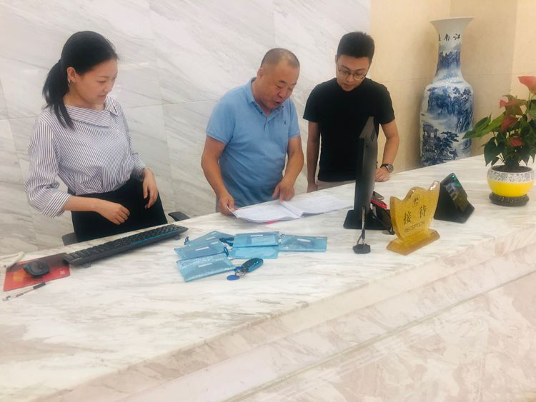 市金控公司紀委緊盯重要節點節前 公車集中停放統一封存